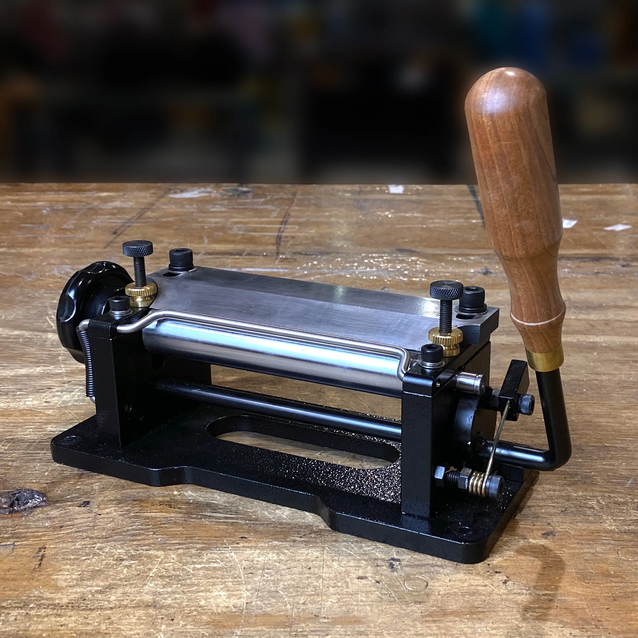 TandyPro® Deluxe Leather Splitter - Image 3